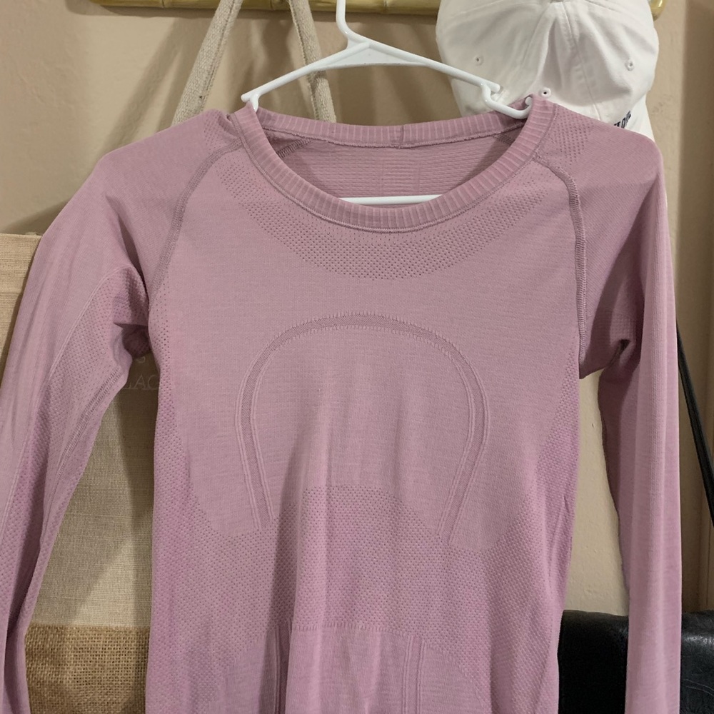 Lululemon swiftly tech long sleeve mauve purple